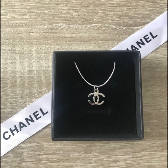 🖤Authentic CHANEL Zipper For Sale w 925 Necklace - Picture 2 of 12